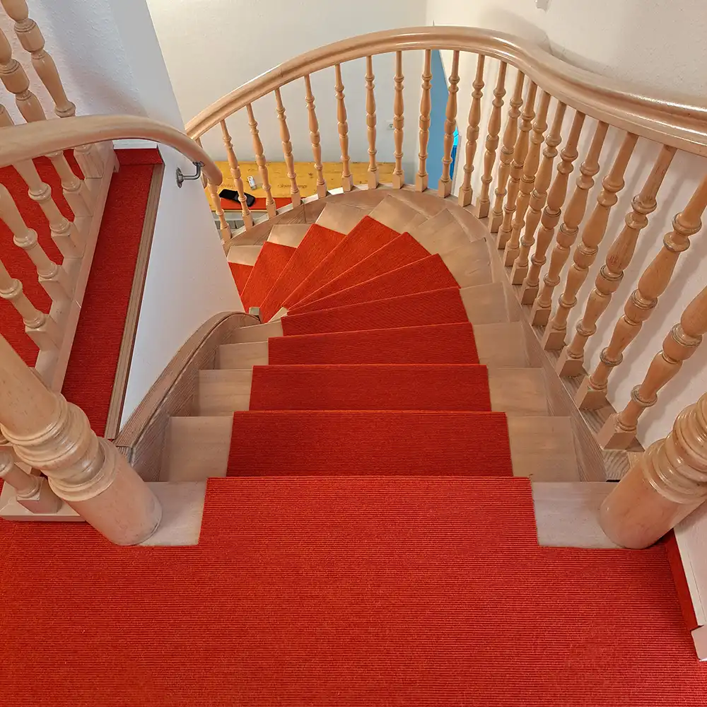 Teppich mit Teppichstufen-Läufer